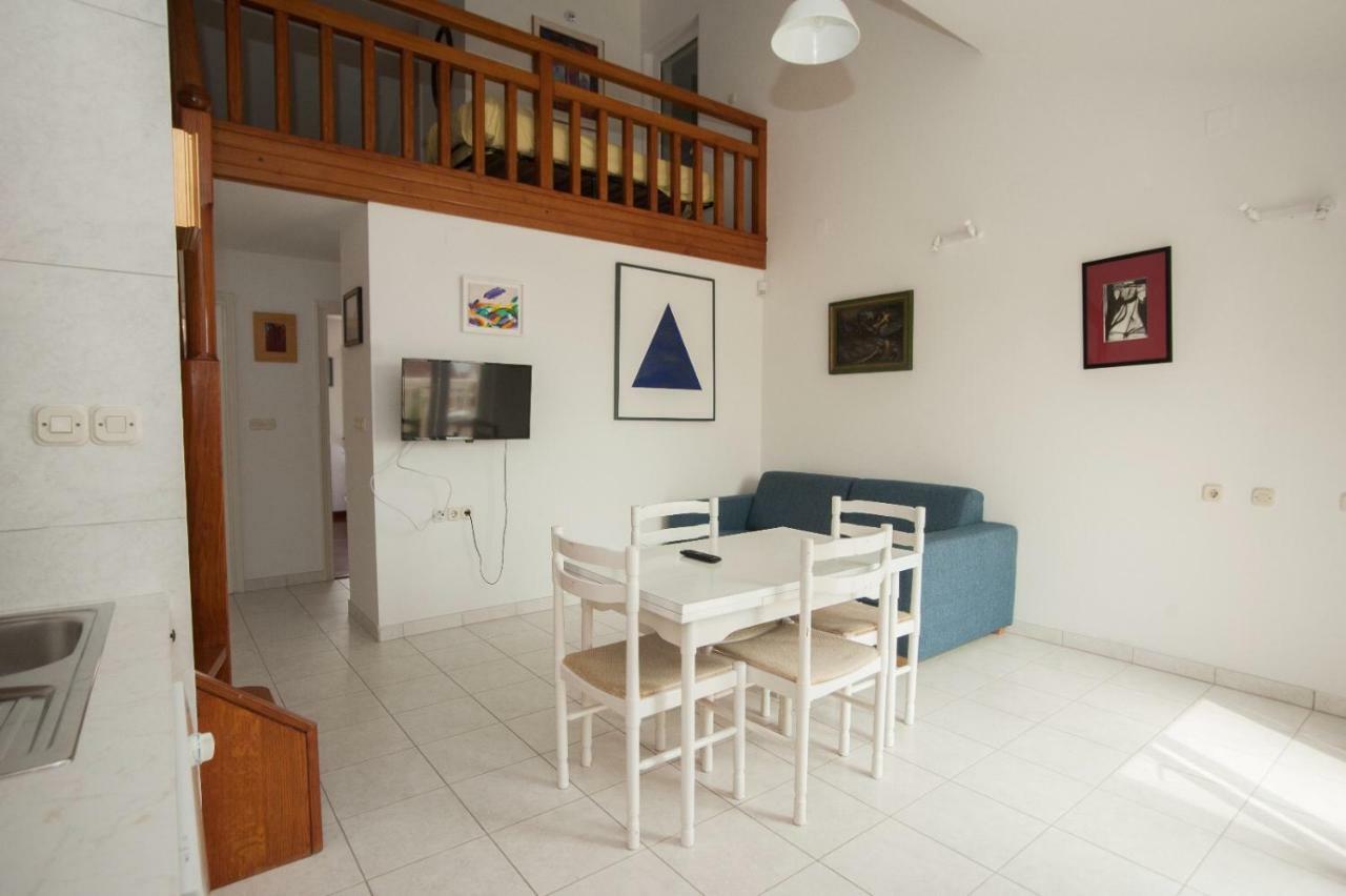 Ferienwohnung House Koloc Bol Exterior foto